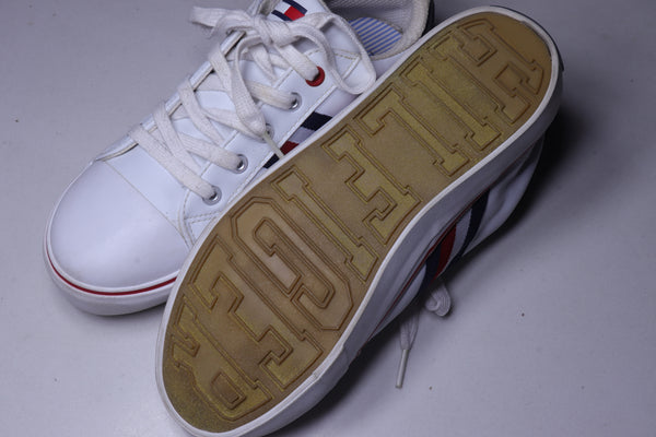 Tommy Hilfiger Remley White Boys Sneakers EU 35 Condition 9.5/10