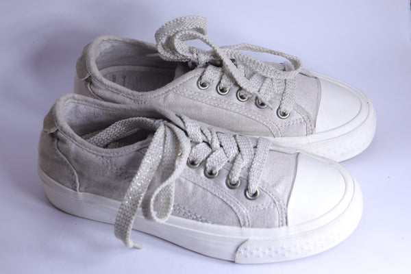 Zara Girls Grey/Silver Kids Collection Sneakers Size EU 30 Condition 9.5/10