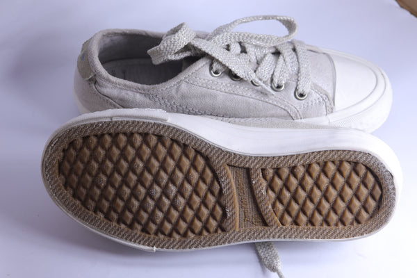 Zara Girls Grey/Silver Kids Collection Sneakers Size EU 30 Condition 9.5/10