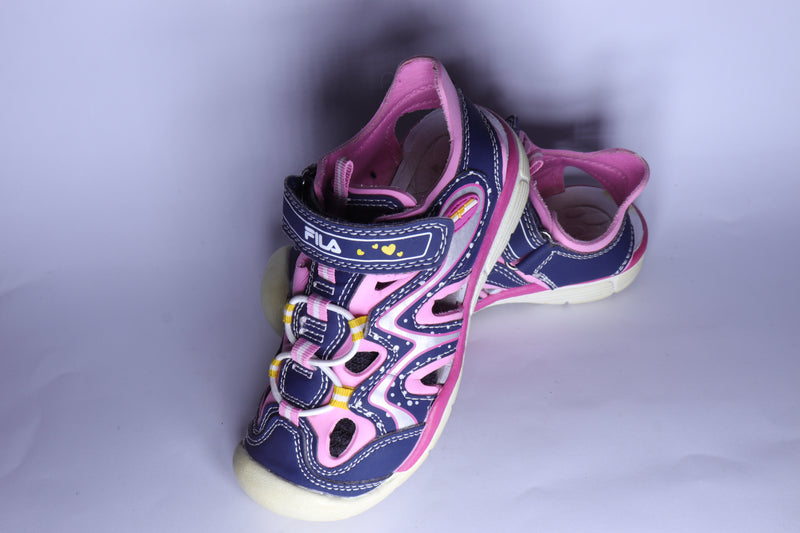 FILA Avec Girls Sporty Sandals Size EU 28 Condition 9.5/10