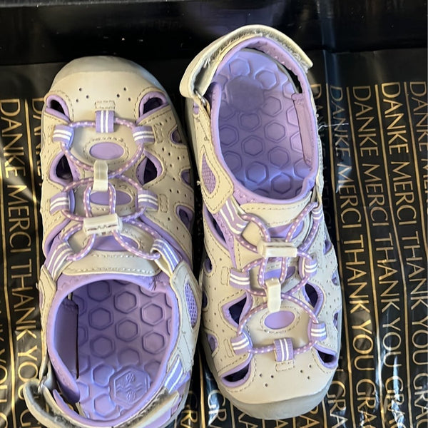 Khombu Lavender Girls Sandals Size EU 34/35 Condition 9.5/10